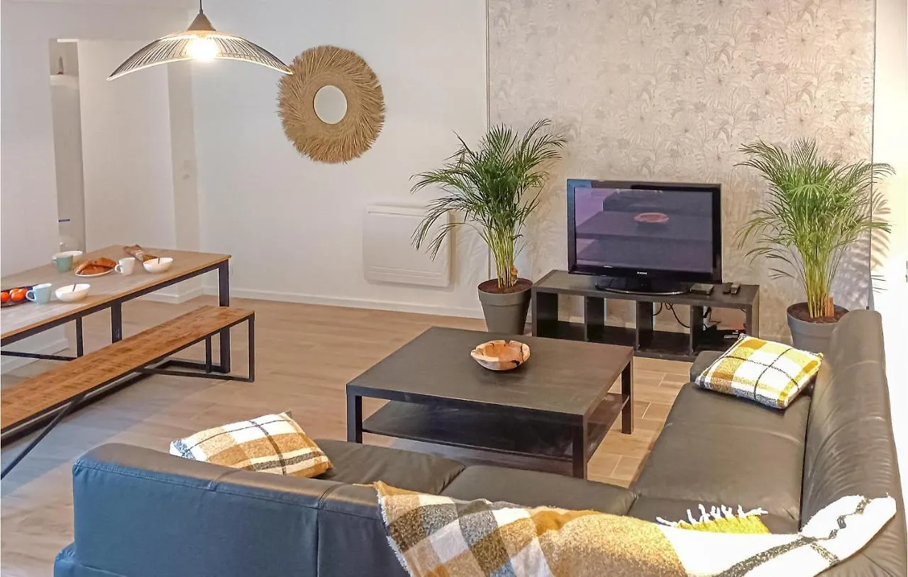 Nice Home In Saint-Alban With Kitchen 0*, Saint-Alban (Cotes-d'Armor) France